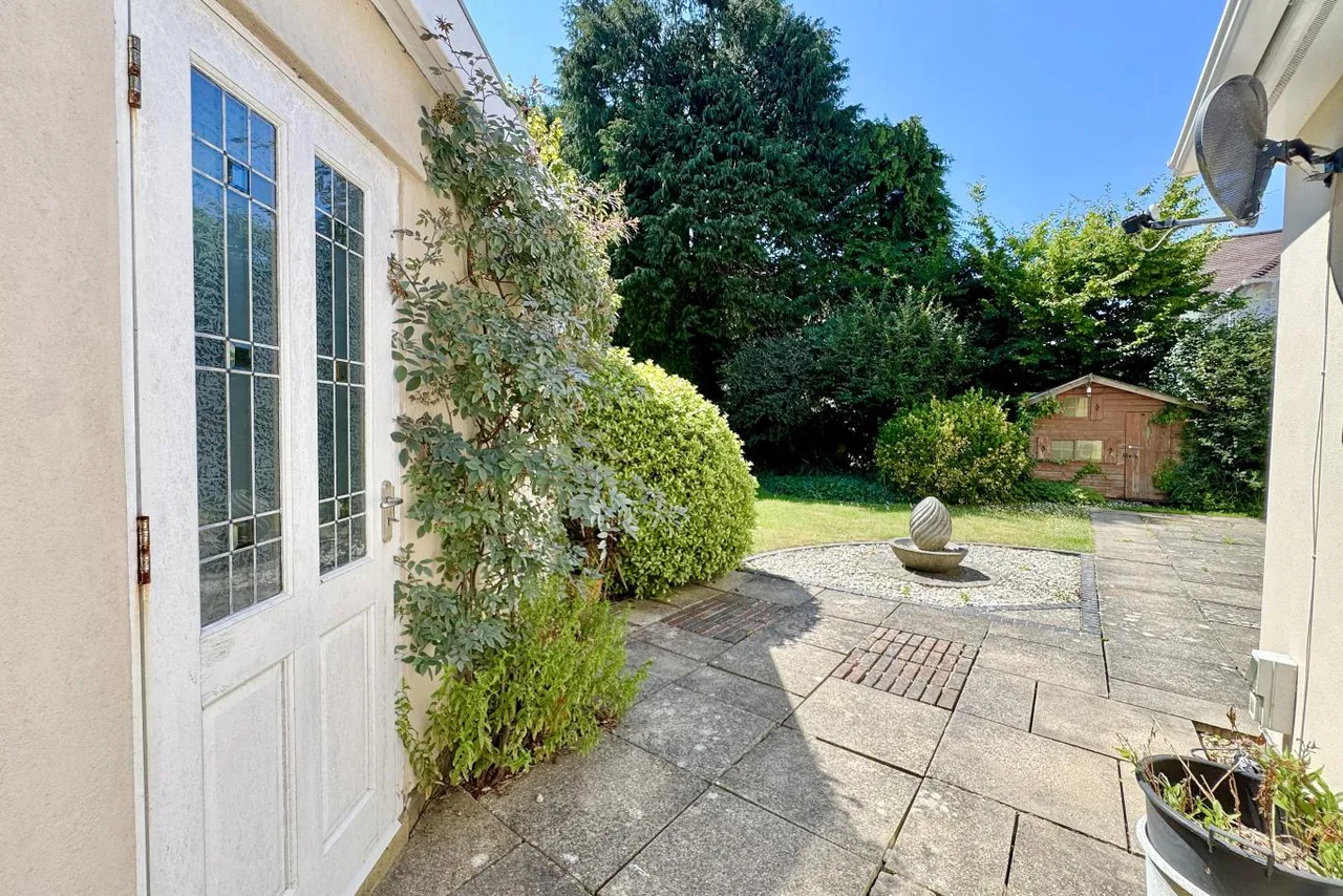 Glenferness Avenue, BH3, photo 22