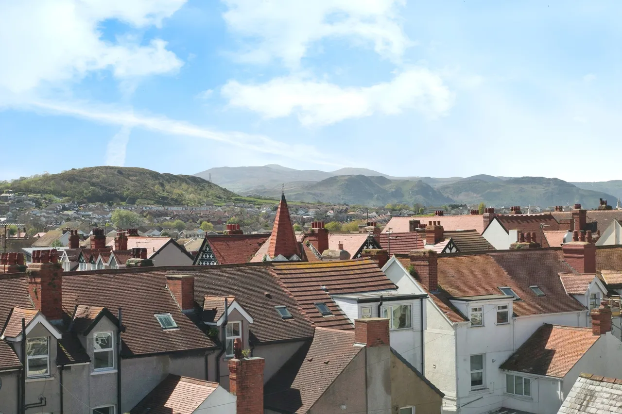 Queens Road, Llandudno, LL30, photo 12