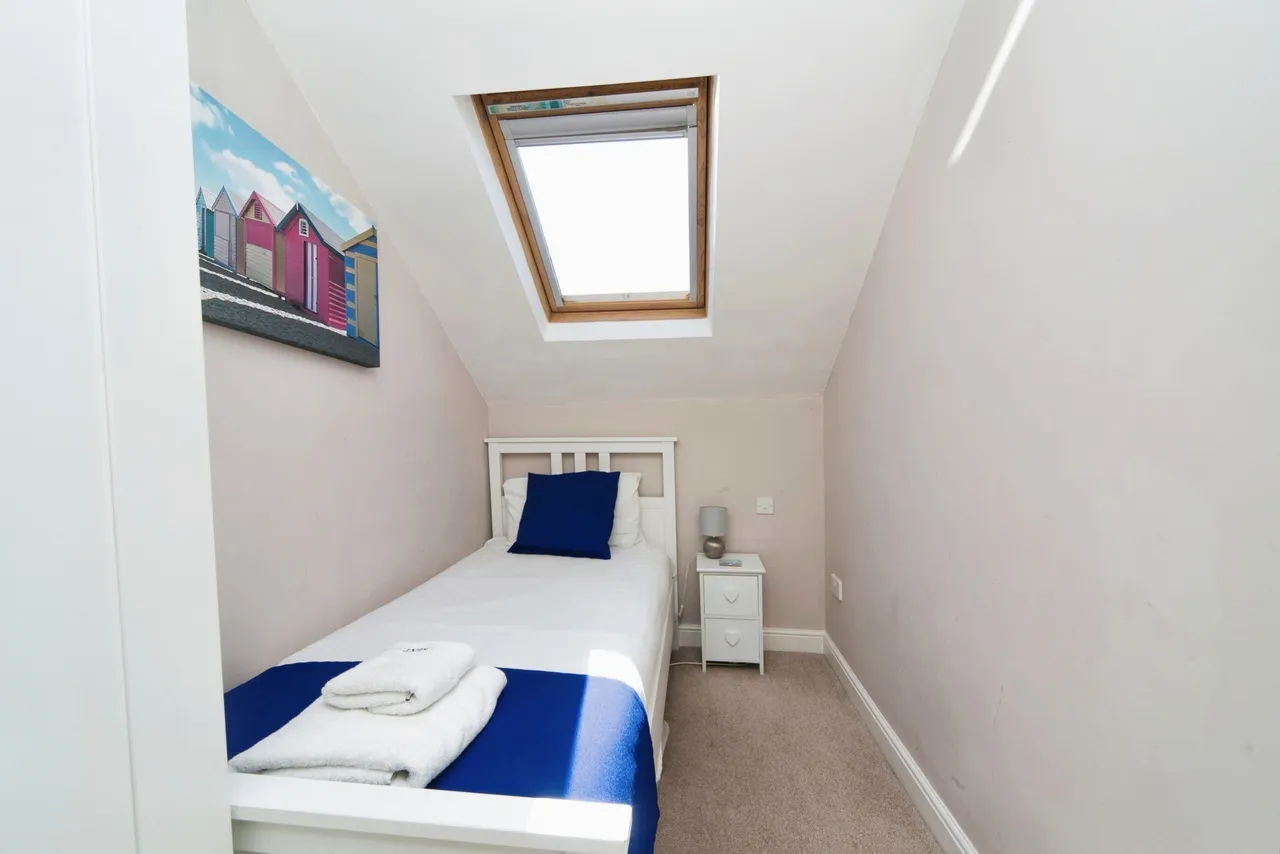 Queens Road, Llandudno, LL30, photo 8