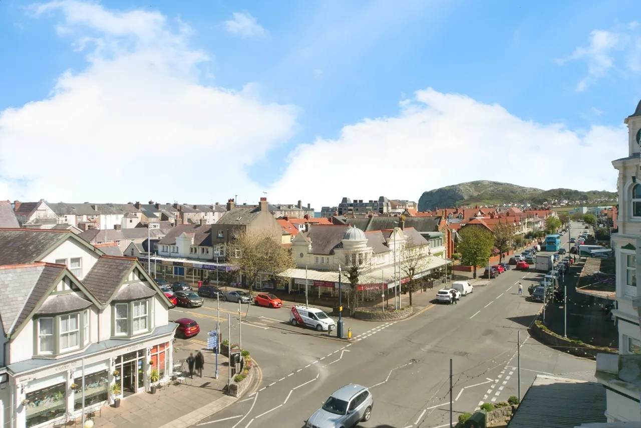 Queens Road, Llandudno, LL30, photo 10