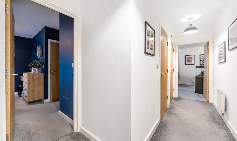 Dalmeny Way, Carrington House, KT18, photo 10