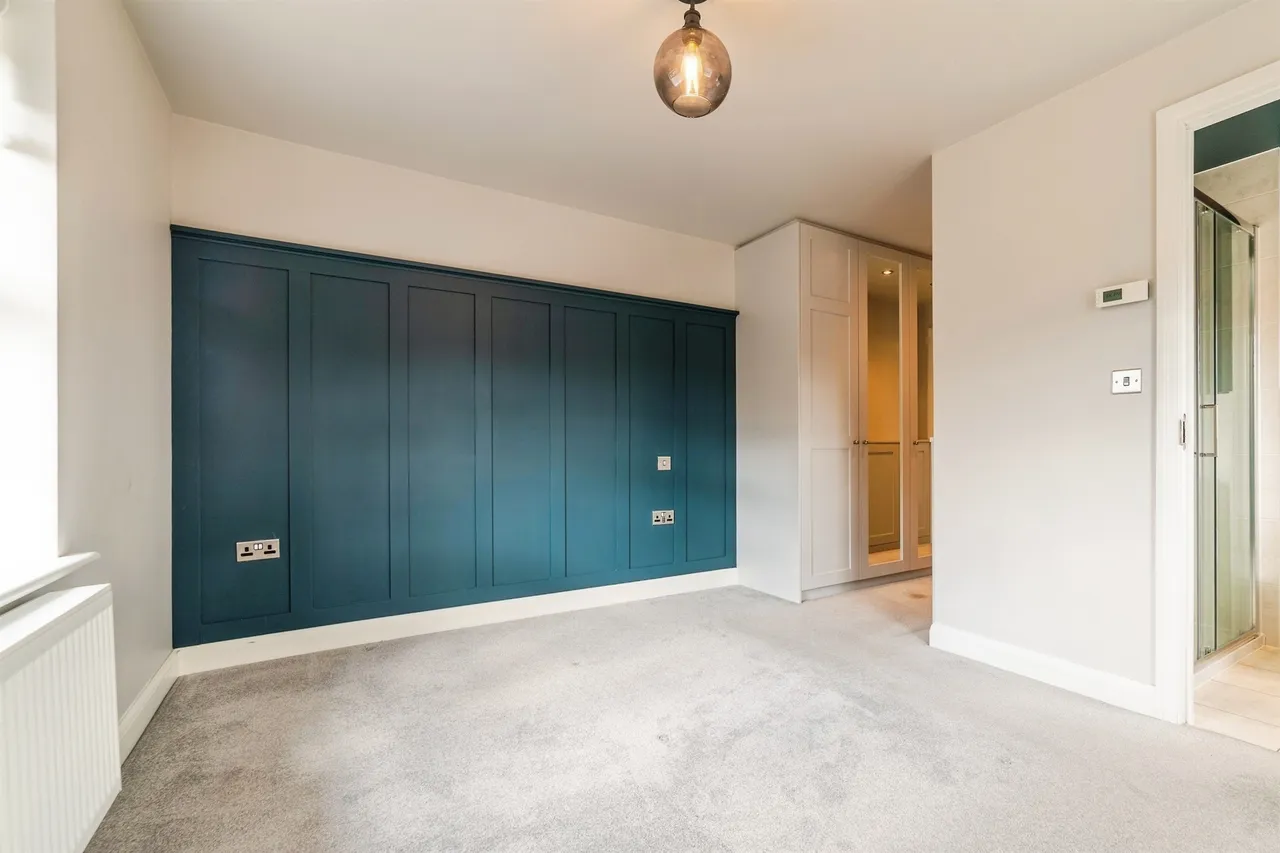 Spruce Meadow, Stotfold, SG5, photo 12