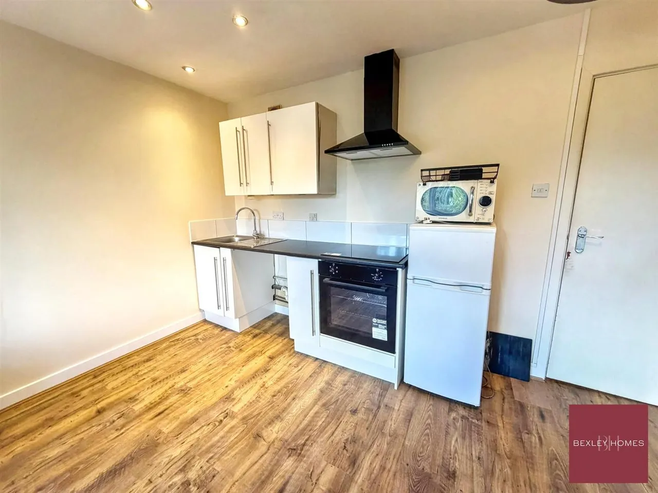 Maidstone Road, Blue Bell Hill, ME5, photo 5