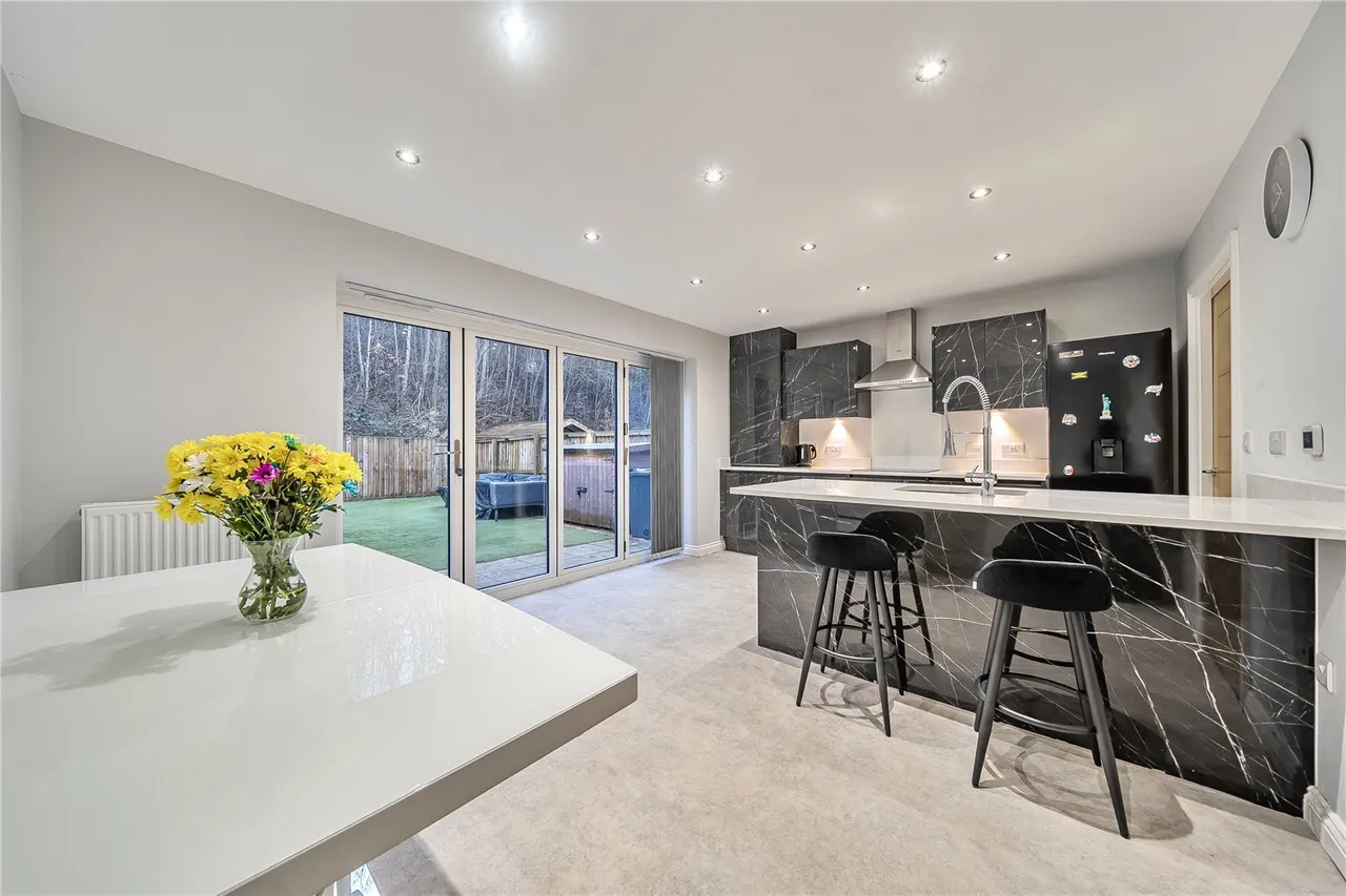 3 bed house for sale — Creek View, Wheatley, Halifax, West Yorkshire, HX3