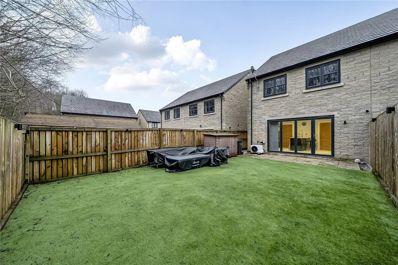 Creek View, Wheatley, Halifax, West Yorkshire, HX3, photo 6