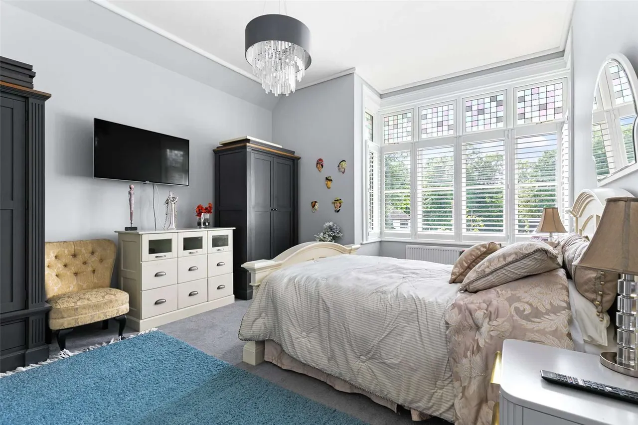 Dunboe Place, Shepperton, Surrey, TW17 9HH, photo 8
