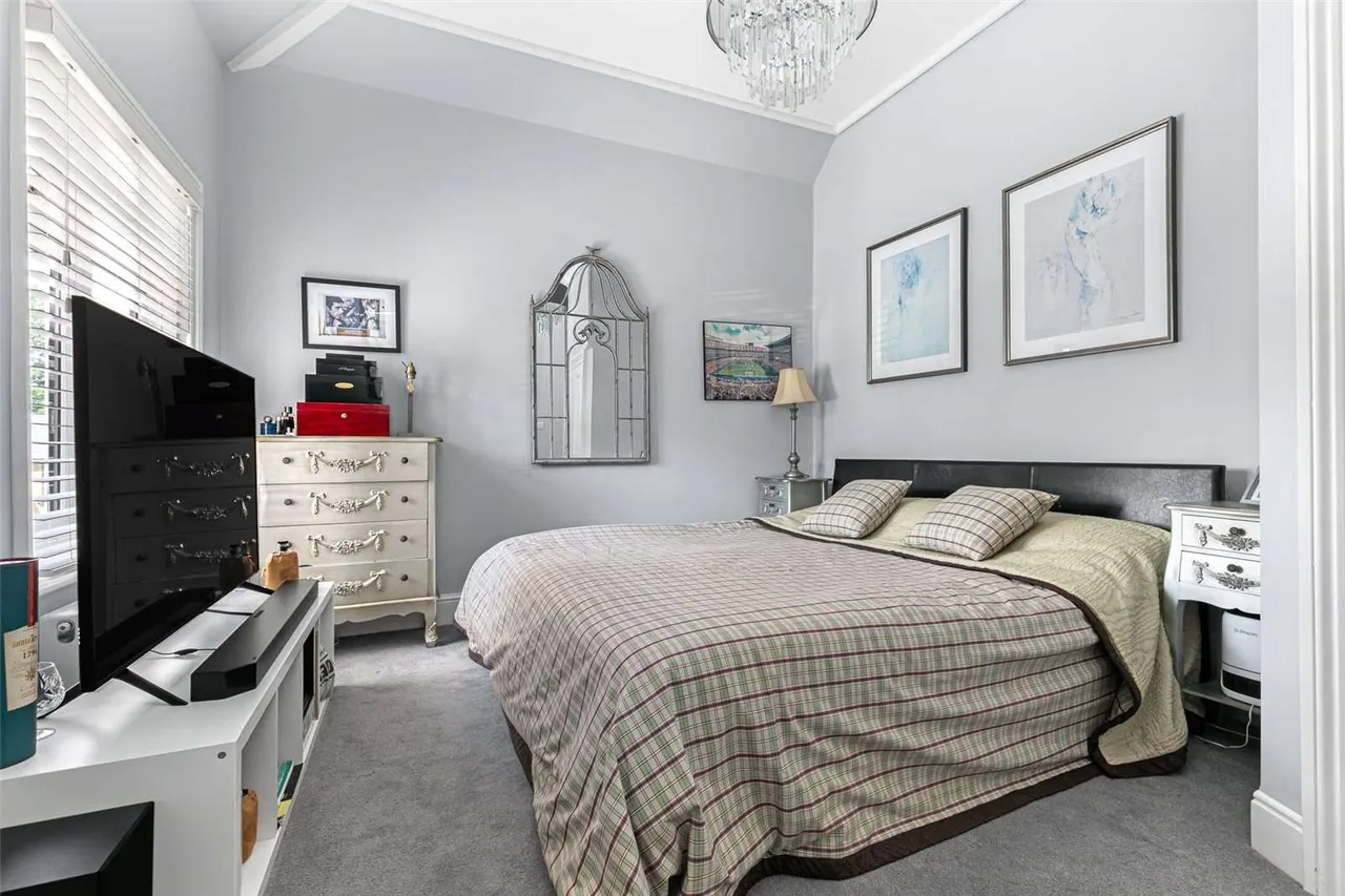 Dunboe Place, Shepperton, Surrey, TW17 9HH, photo 10