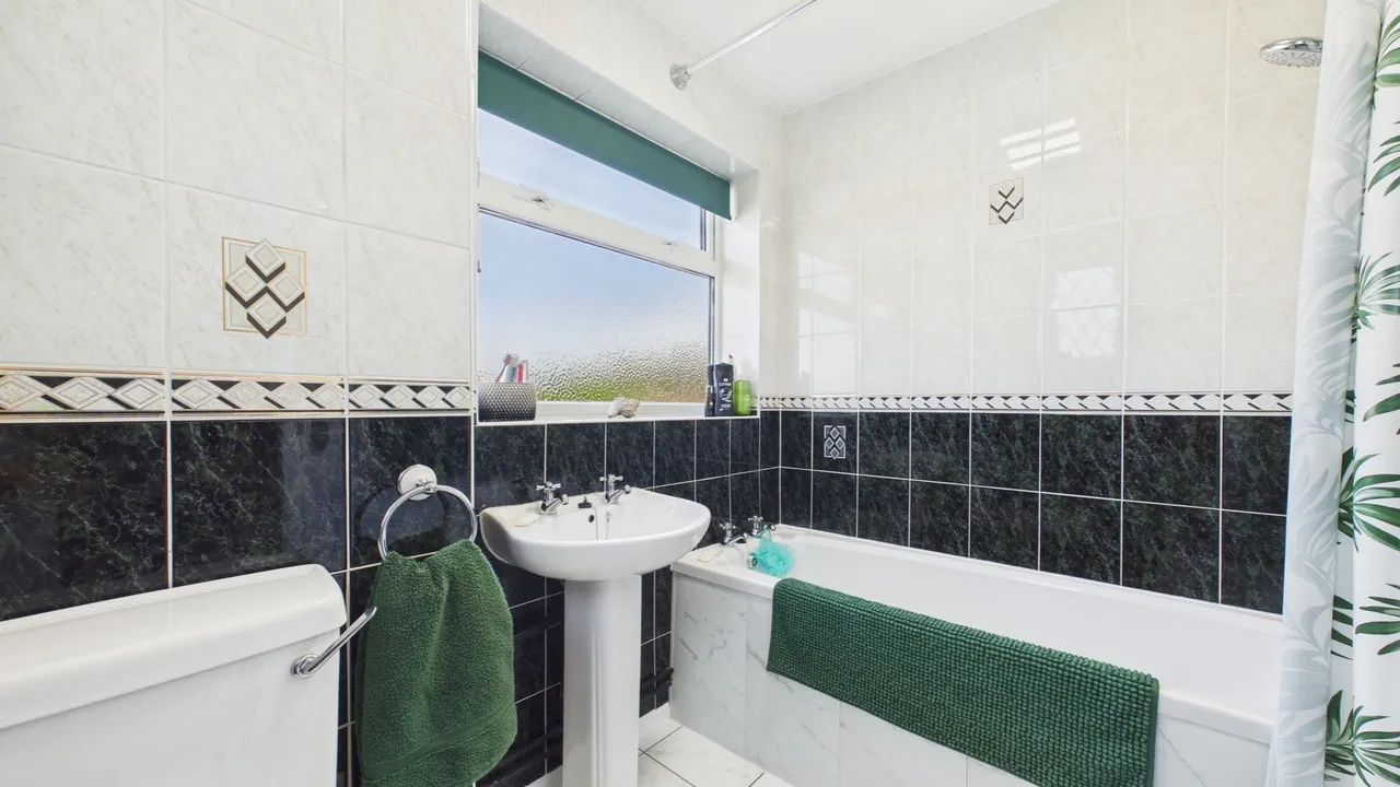 Highlands, RYHALL, Stamford, PE9, photo 17