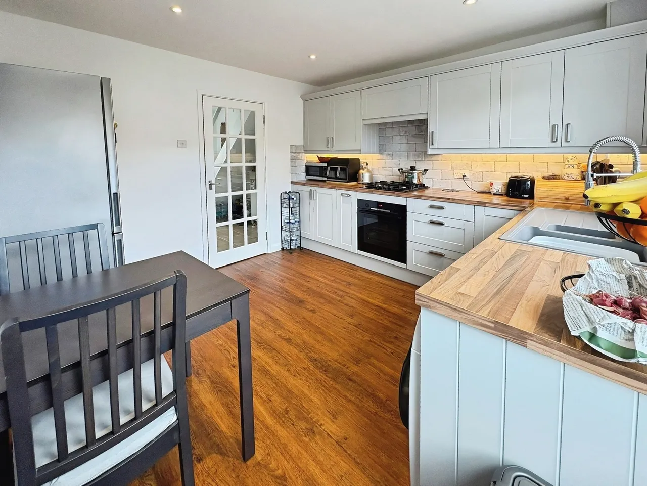 Potters Crescent, Ash, Surrey, GU12 6AY, photo 9