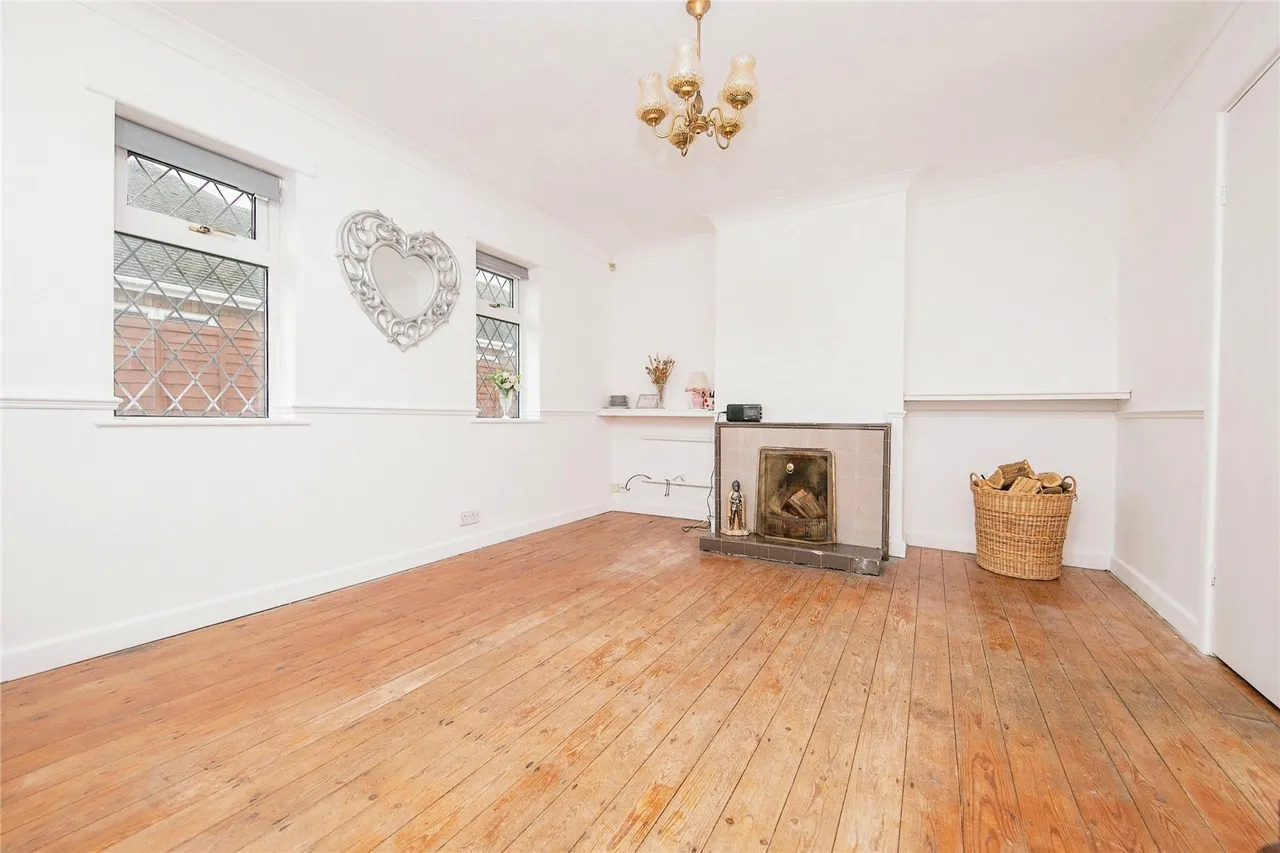 Rush Green Road, Clacton-on-Sea, Essex, CO16, photo 6