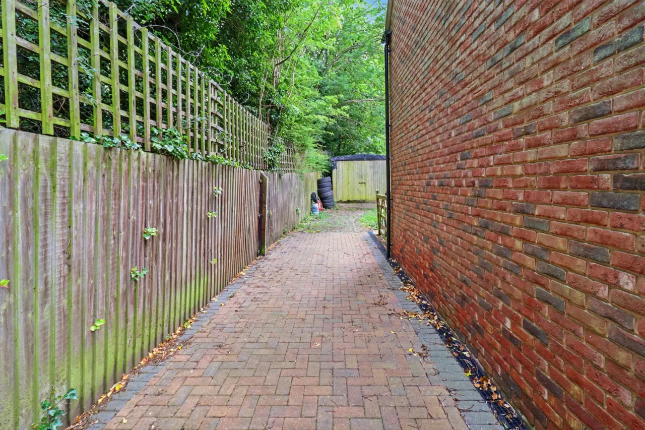 High Street, Telford, photo 11