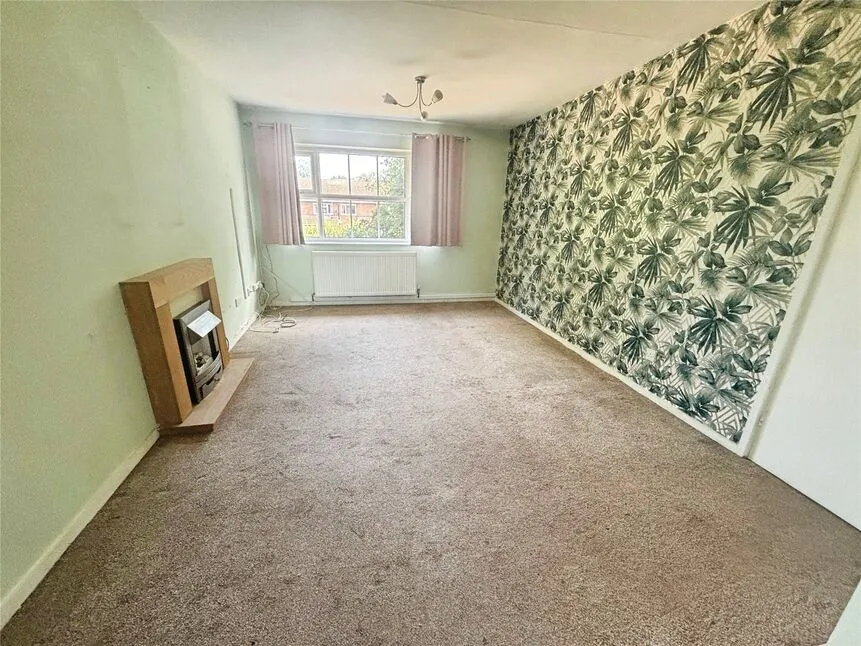 Sutherland Grove, Perton, Staffordshire, WV6, photo 2