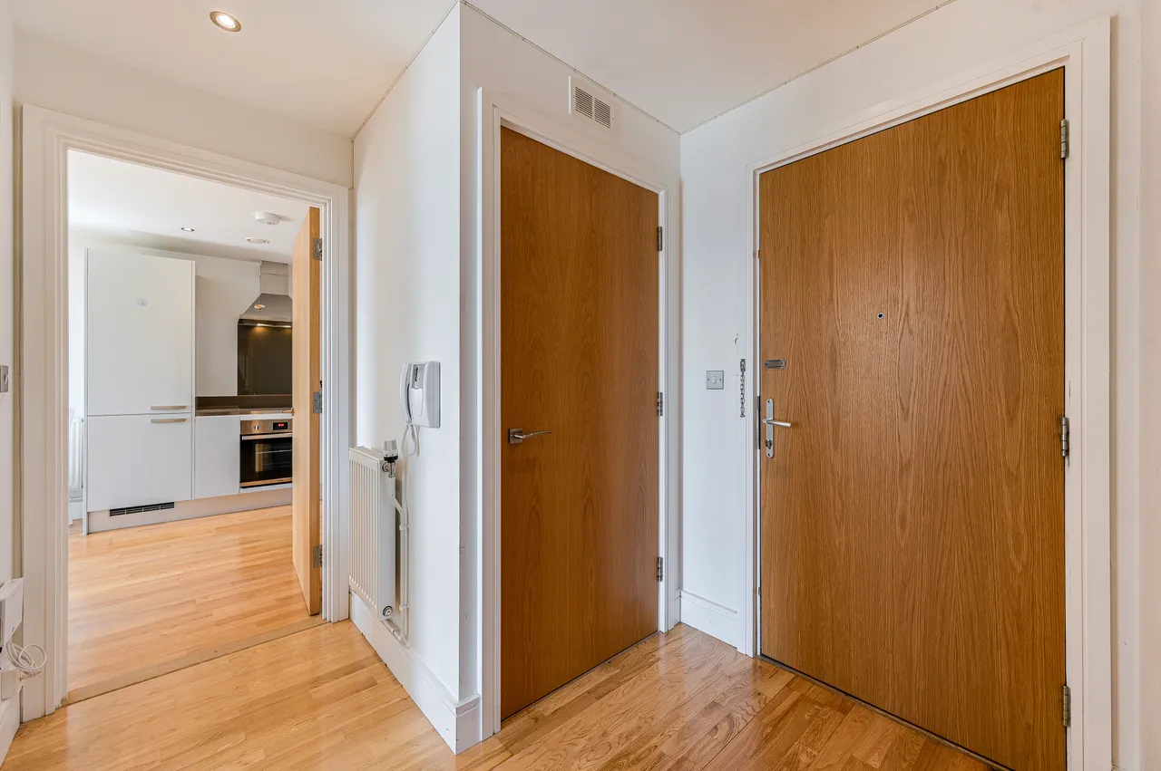 804 The Crescent, 2 Seager Place, London, photo 4
