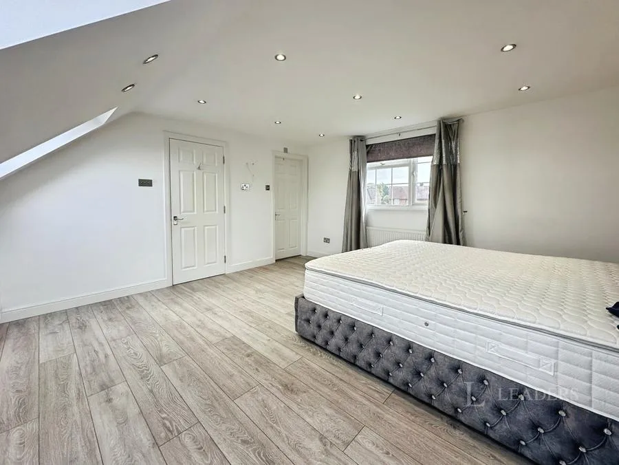 Bloomfield Avenue, Luton, LU2, photo 23