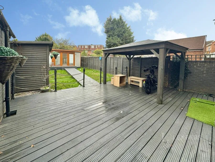 Bloomfield Avenue, Luton, LU2, photo 33