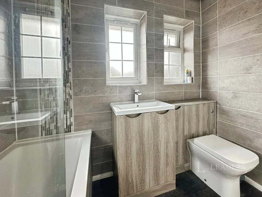 Bloomfield Avenue, Luton, LU2, photo 17