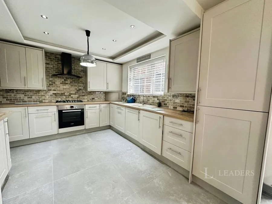 Bloomfield Avenue, Luton, LU2, photo 6