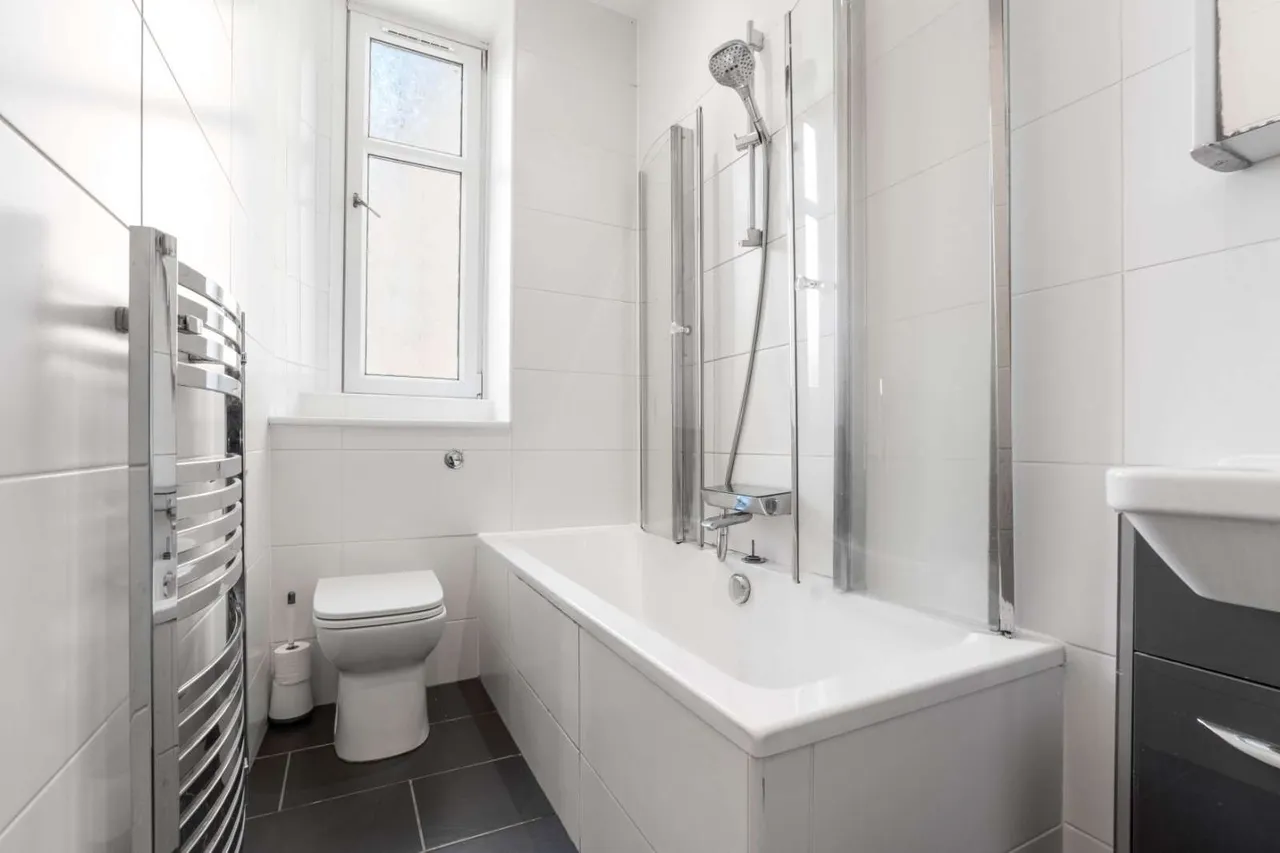 Comiston Road, Morningside, EH10, photo 12