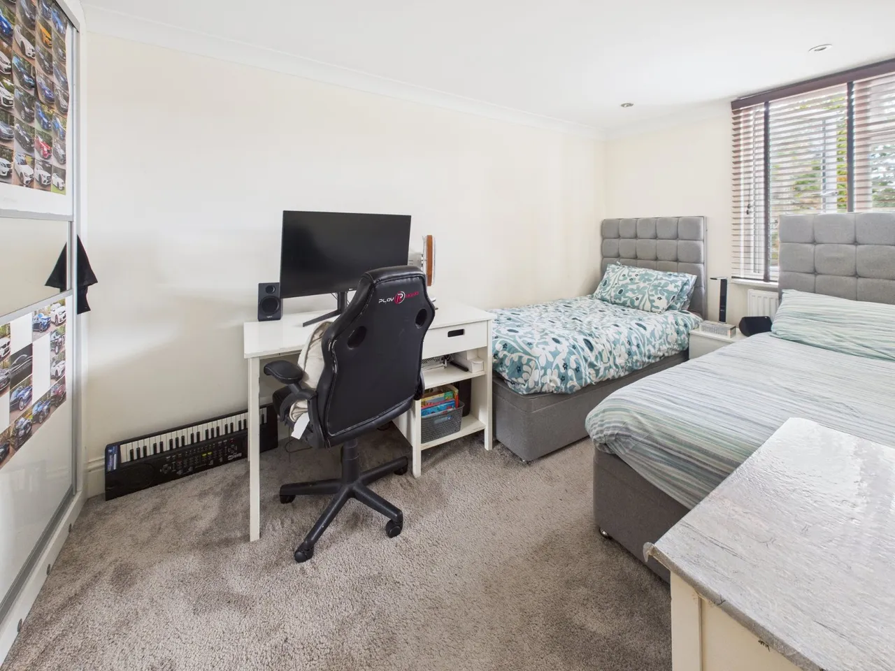 Hinksey Close, Langley, SL3, photo 9