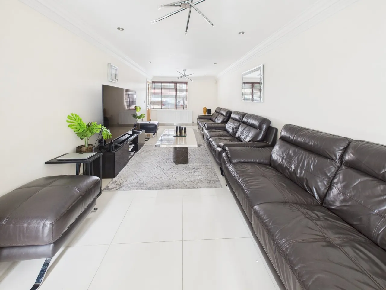 Hinksey Close, Langley, SL3, photo 19
