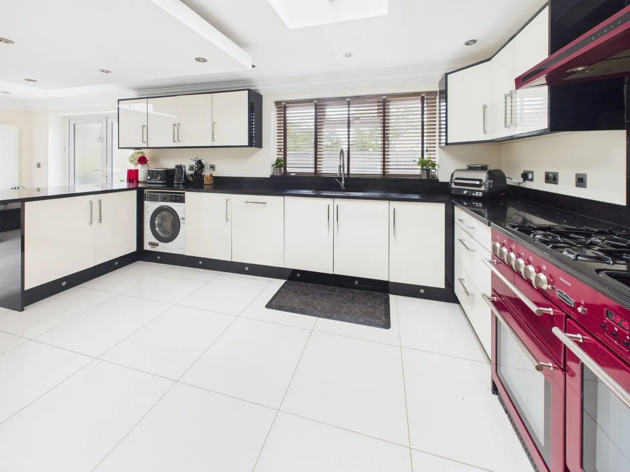 Hinksey Close, Langley, SL3, photo 21