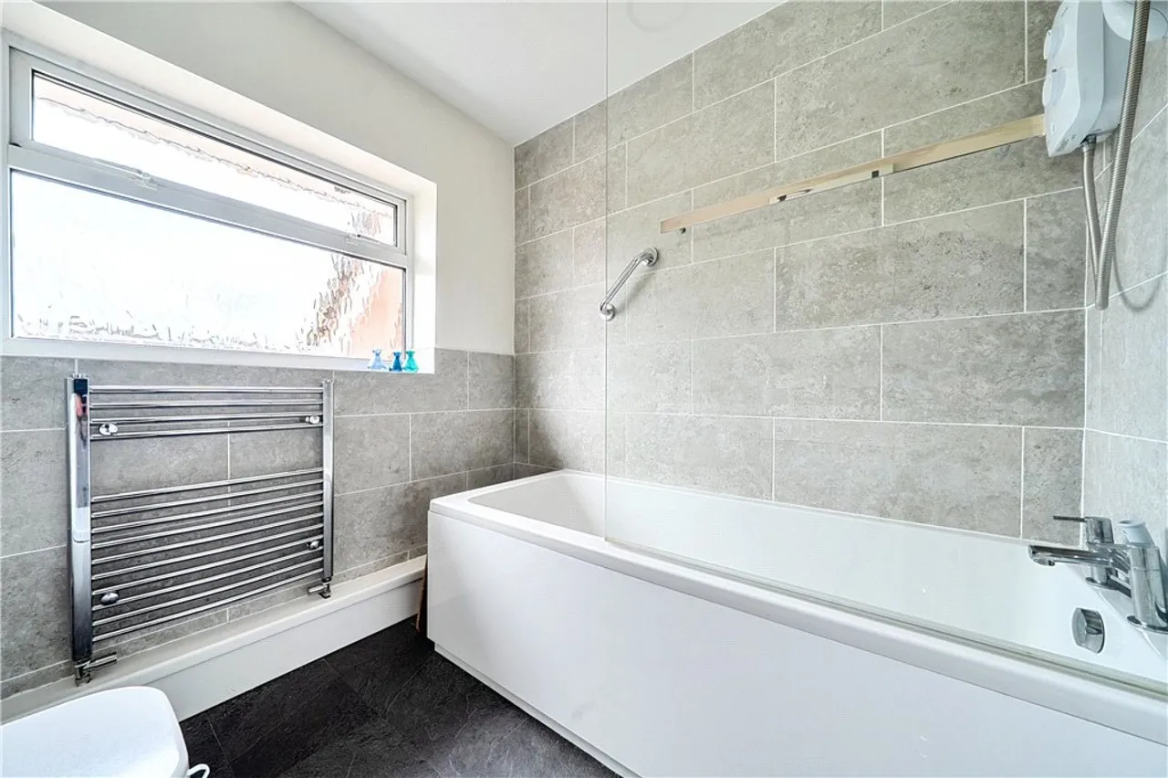Ashley Meadows, Romsey, SO51, photo 18