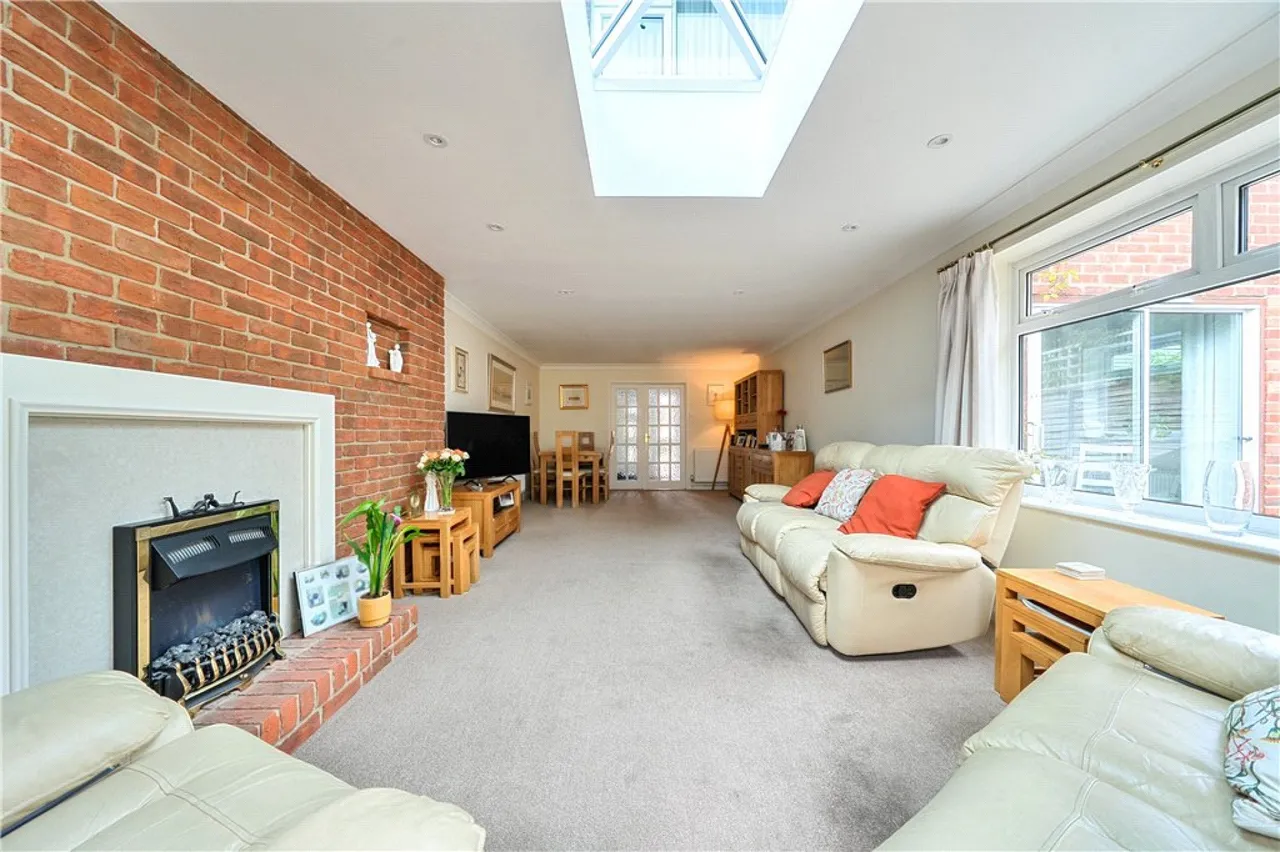 Ashley Meadows, Romsey, SO51, photo 6