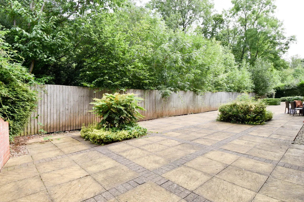 Minworth Close, Webheath, Redditch, B97 4LW, photo 4