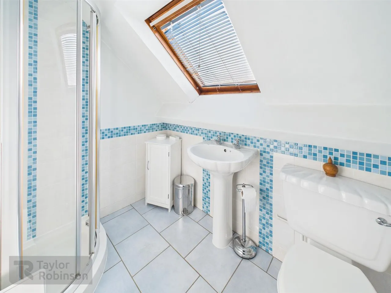 Goffs Close, Southgate, RH11, photo 19