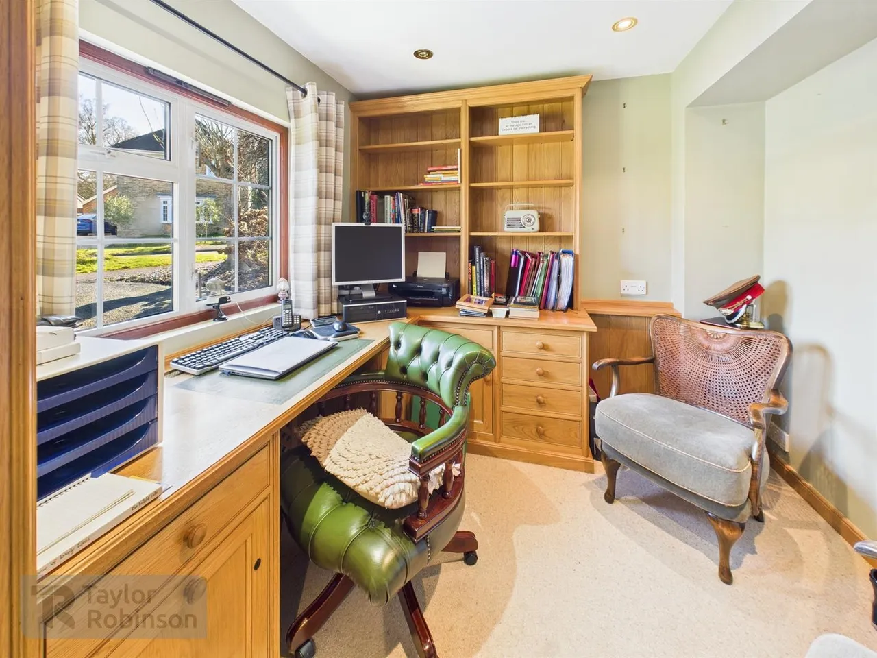 Goffs Close, Southgate, RH11, photo 18