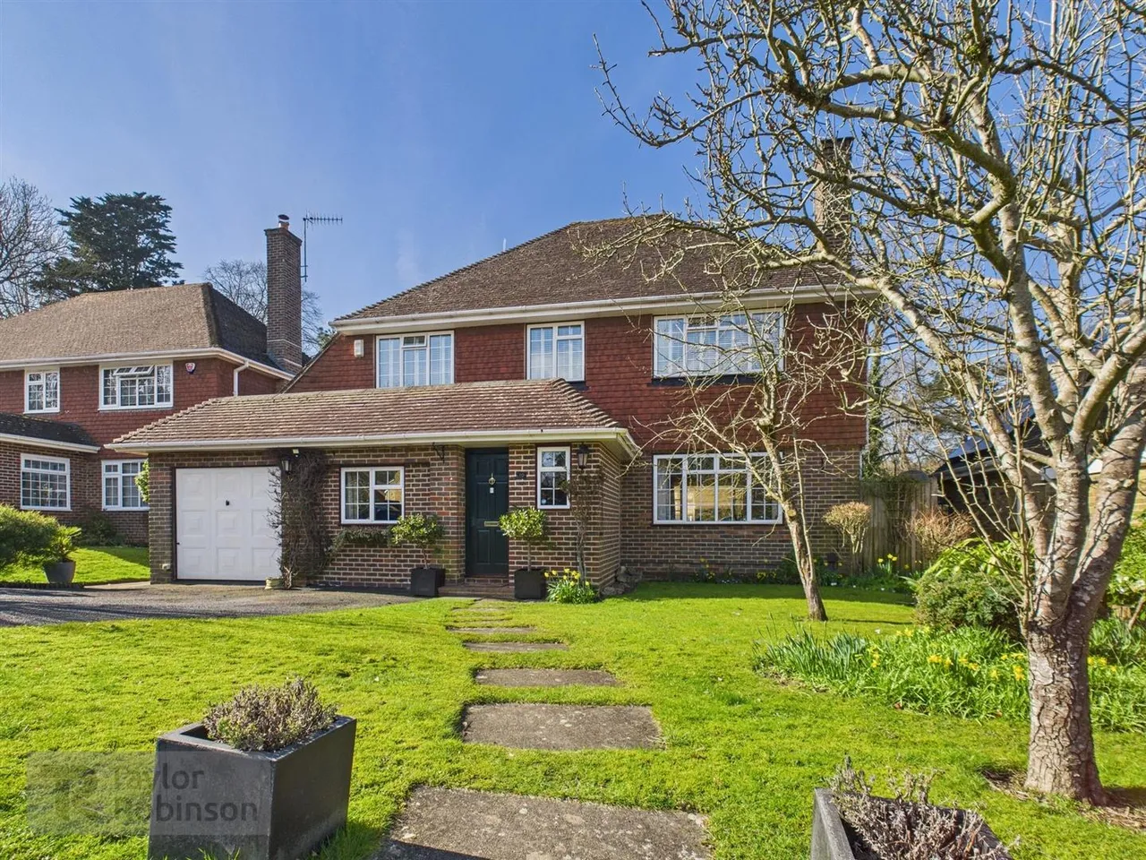 Goffs Close, Southgate, RH11, photo 4