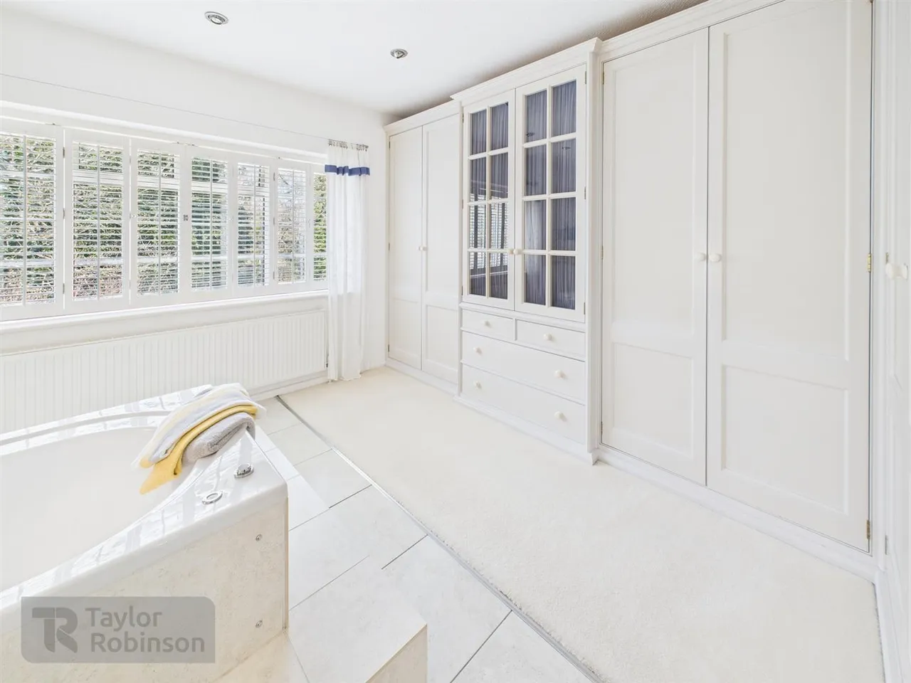 Goffs Close, Southgate, RH11, photo 13