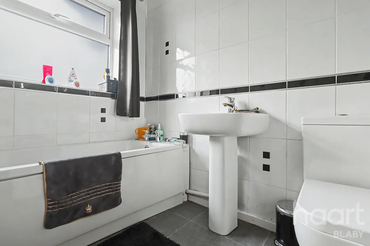 Coltbeck Avenue, Leicester, LE19, photo 9
