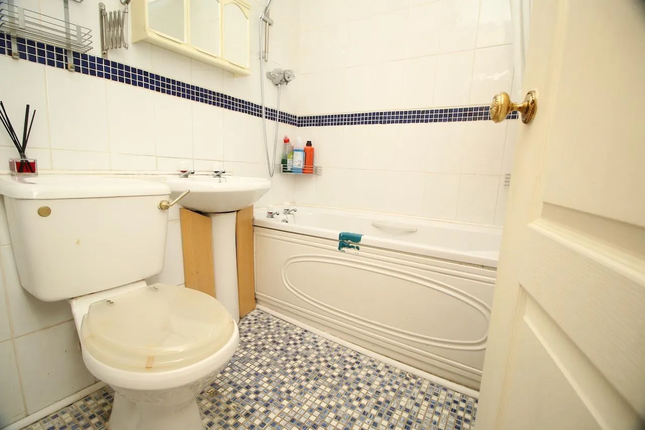 Cumbernauld, G67 2ES, photo 8