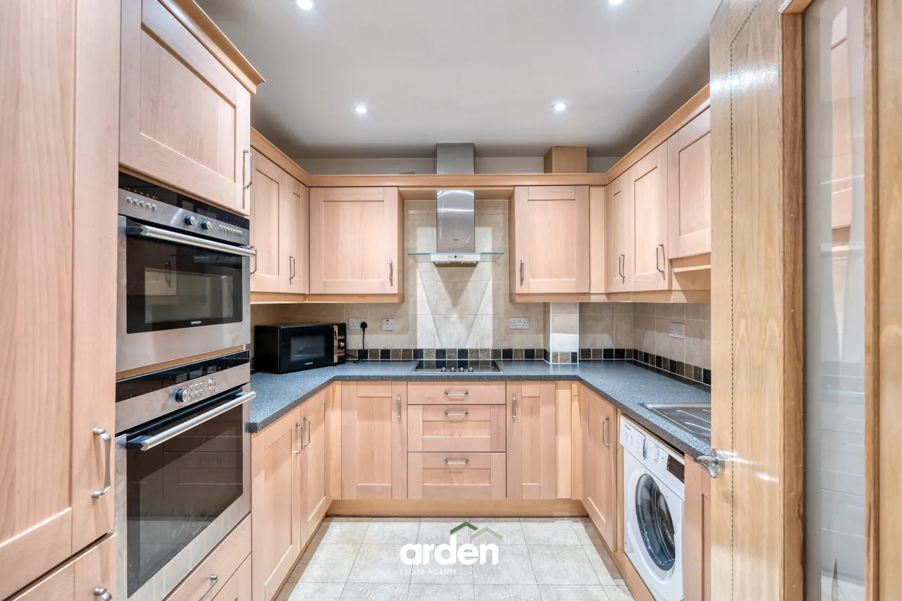 Manor Road, B91, photo 3