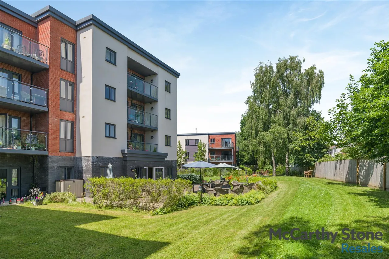1 bed flat for sale, Ilex Close, Llanishen, CF14