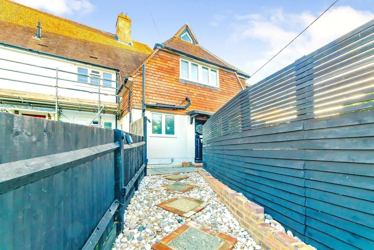 Chapel Lane, Pulborough, RH20, photo 23
