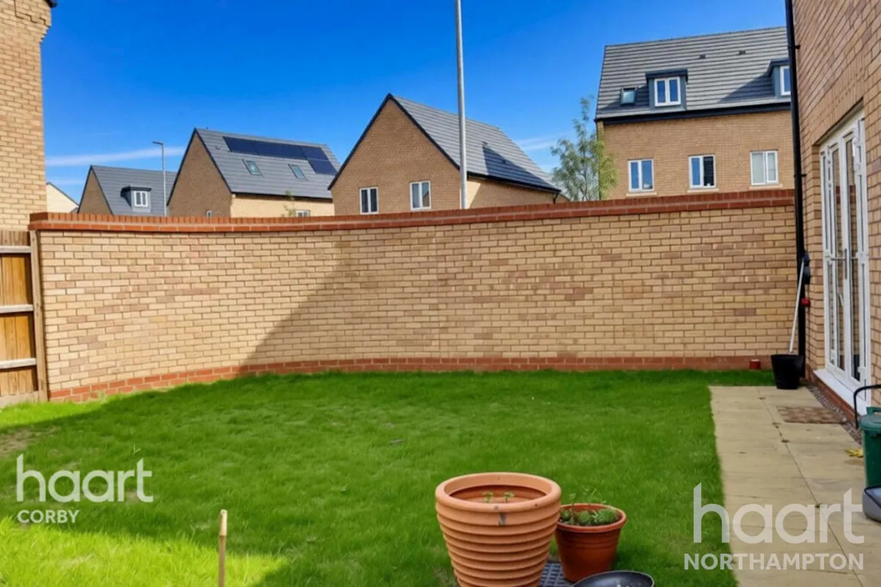 Tansy Road, NN17, photo 15