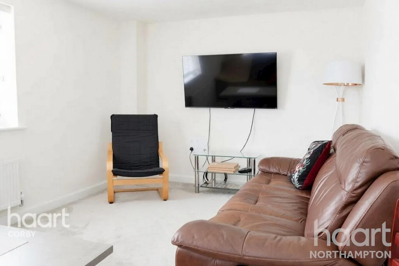 Tansy Road, NN17, photo 5