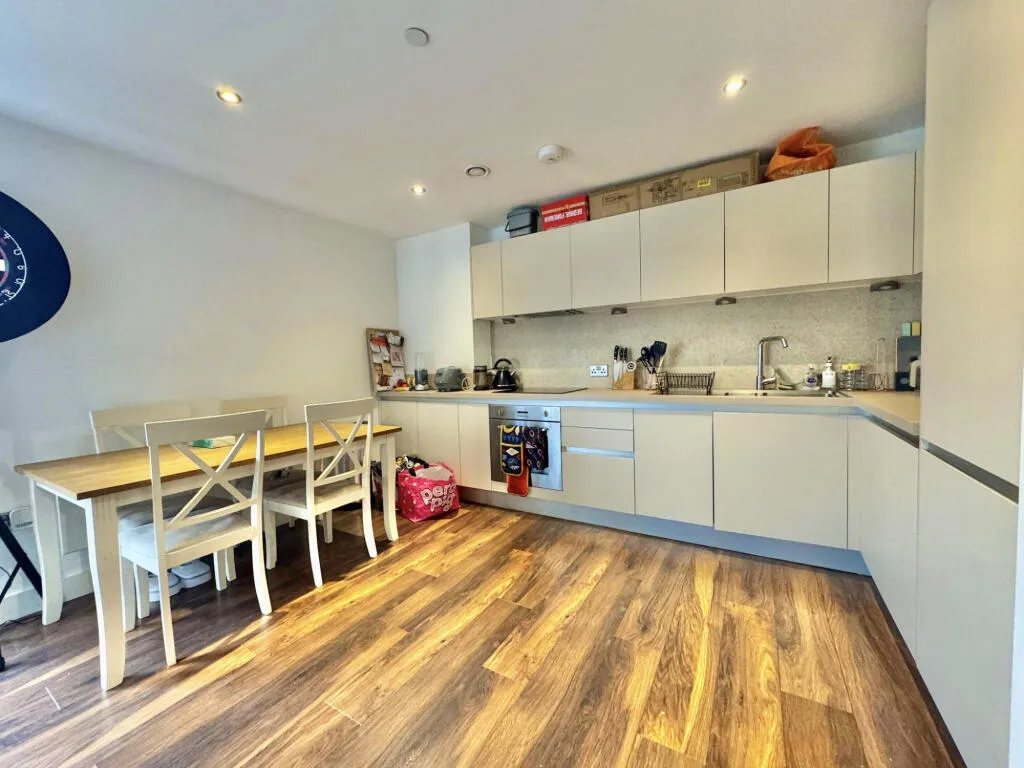 Rivergate House, Wilburn Basin, M5, photo 3