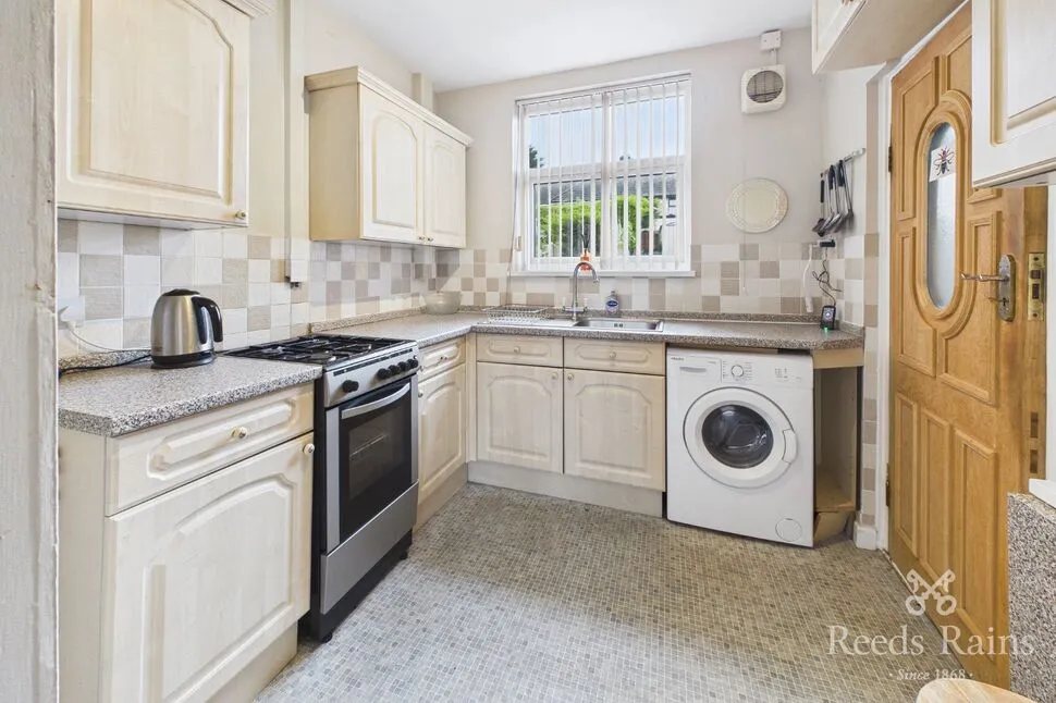 Crumpsall Road, Sheffield, S5, photo 11