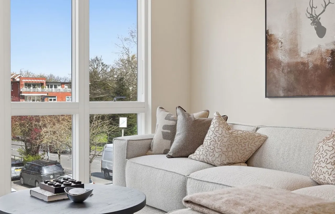 High Road, Chigwell, IG7, photo 8