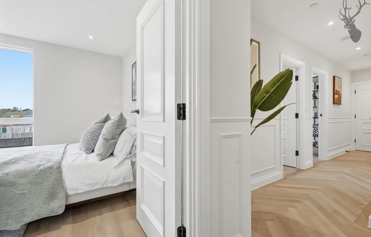High Road, Chigwell, IG7, photo 12