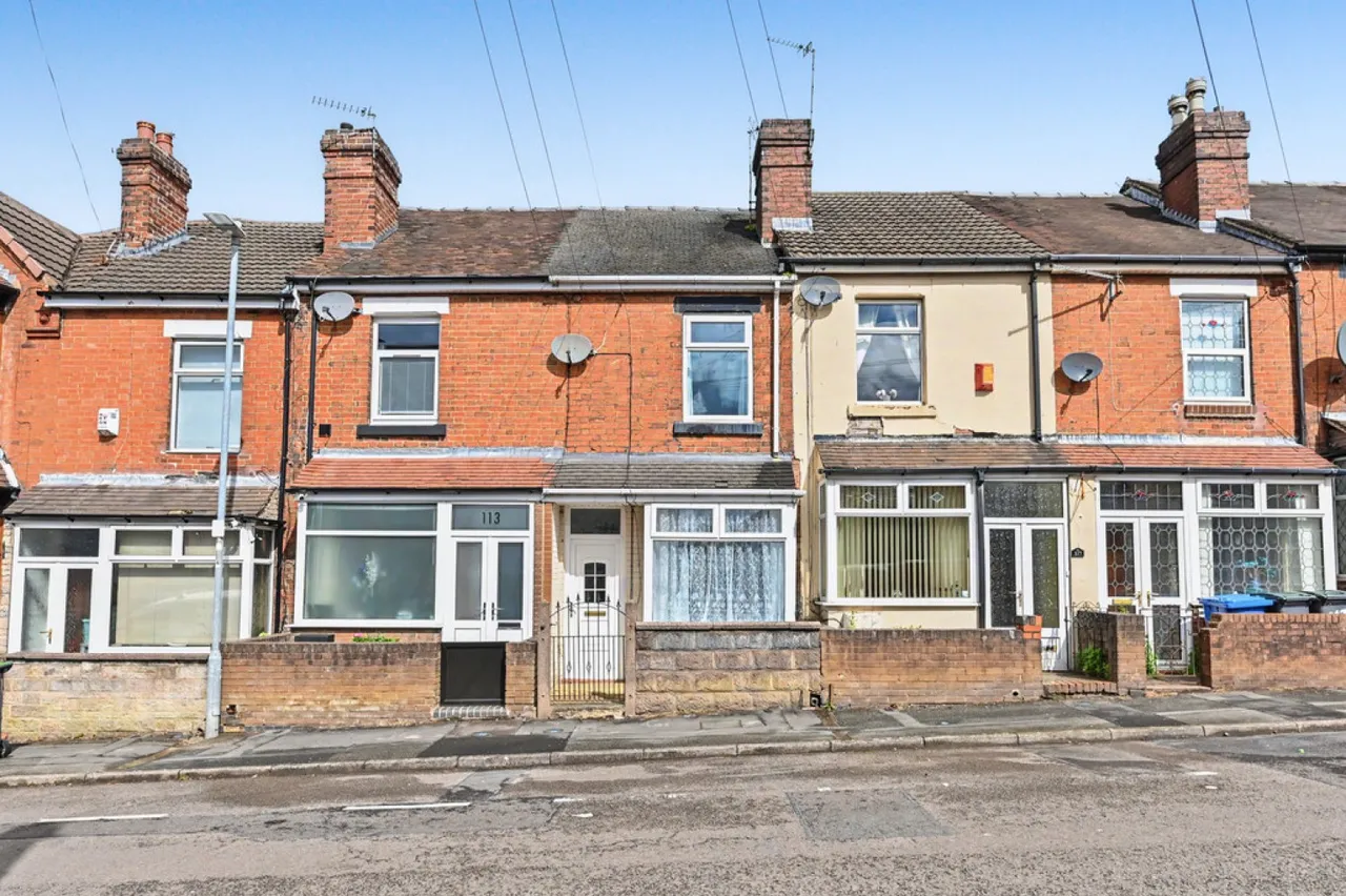 2 bed house for sale — Macclesfield Street, Burslem, Stoke-on-Trent
