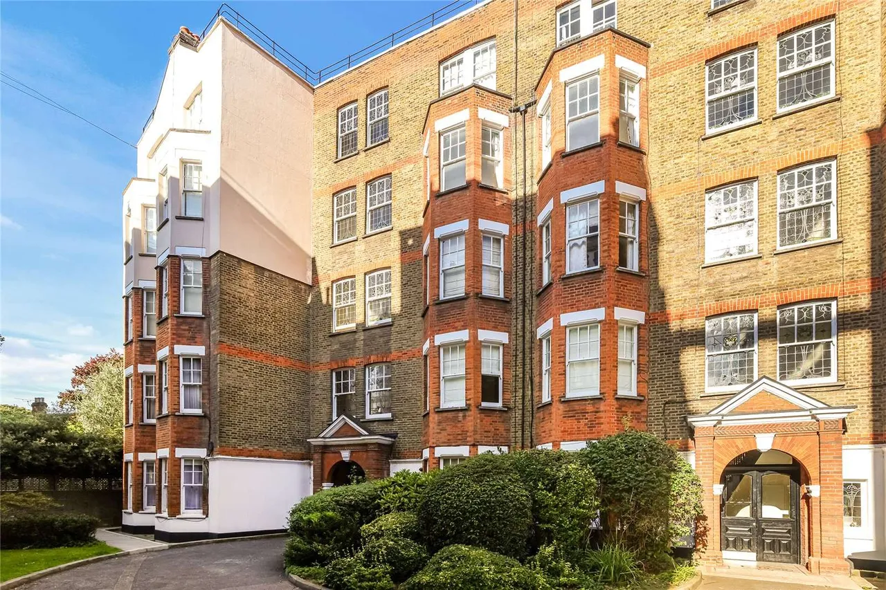 Sutton Lane North, London, W4, photo 9