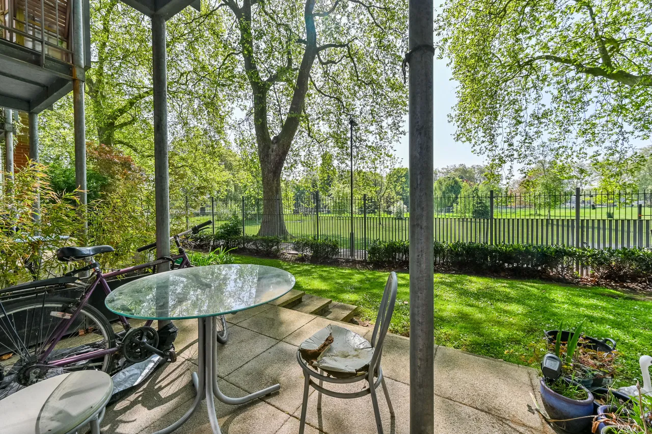 London, E5, photo 3