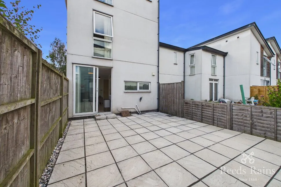 Lloyd Wright Avenue, Manchester, M11, photo 26