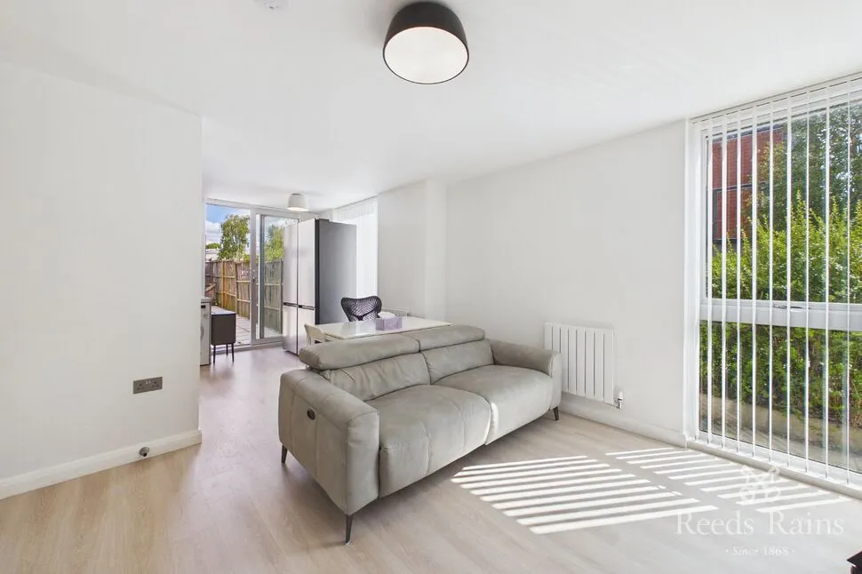 Lloyd Wright Avenue, Manchester, M11, photo 2