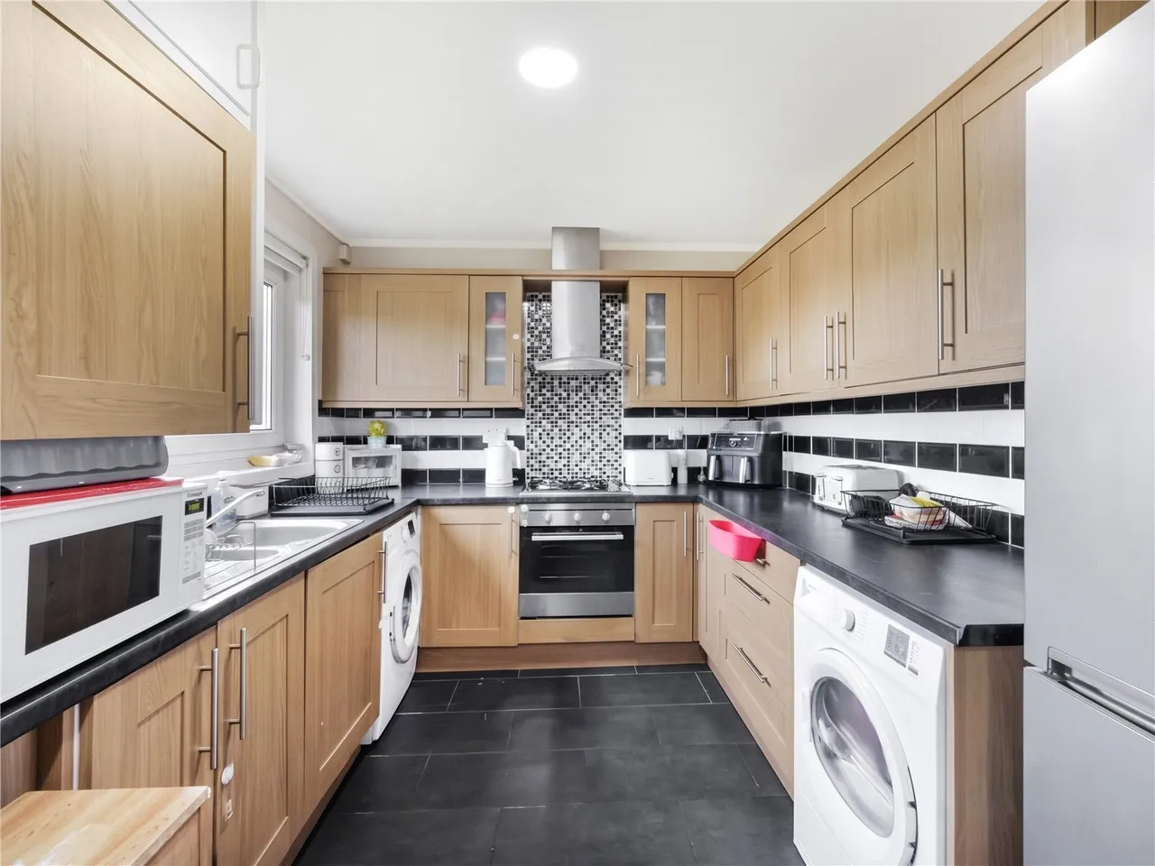 Ashburn Loan, Larkhall, ML9, photo 4