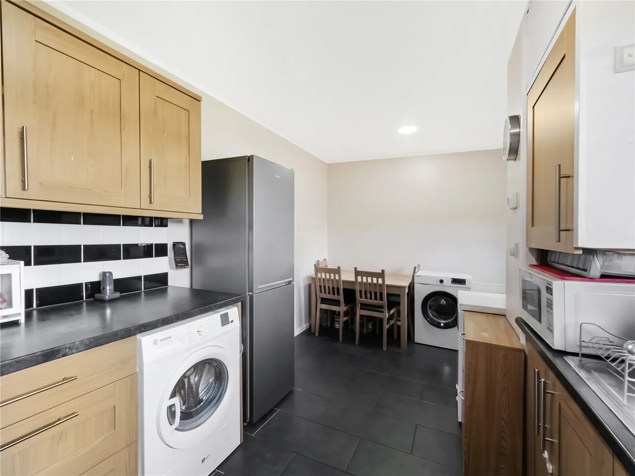 Ashburn Loan, Larkhall, ML9, photo 6